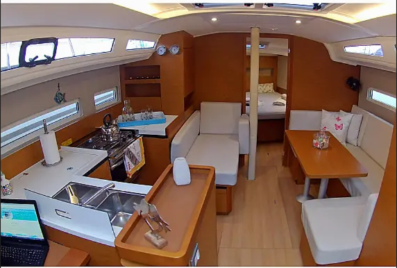 Sun Odyssey 410 - 3 cab. — photo 3