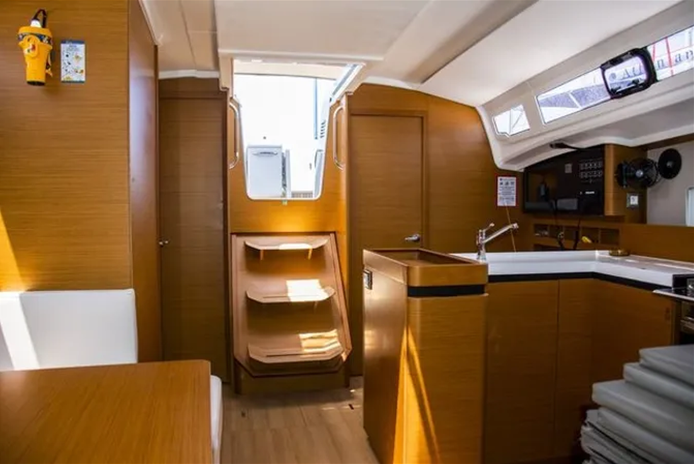 Sun Odyssey 410 - 3 cab. — photo 6
