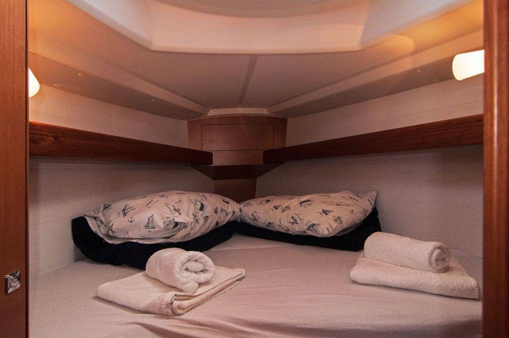 Bavaria Cruiser 34 — photo 6
