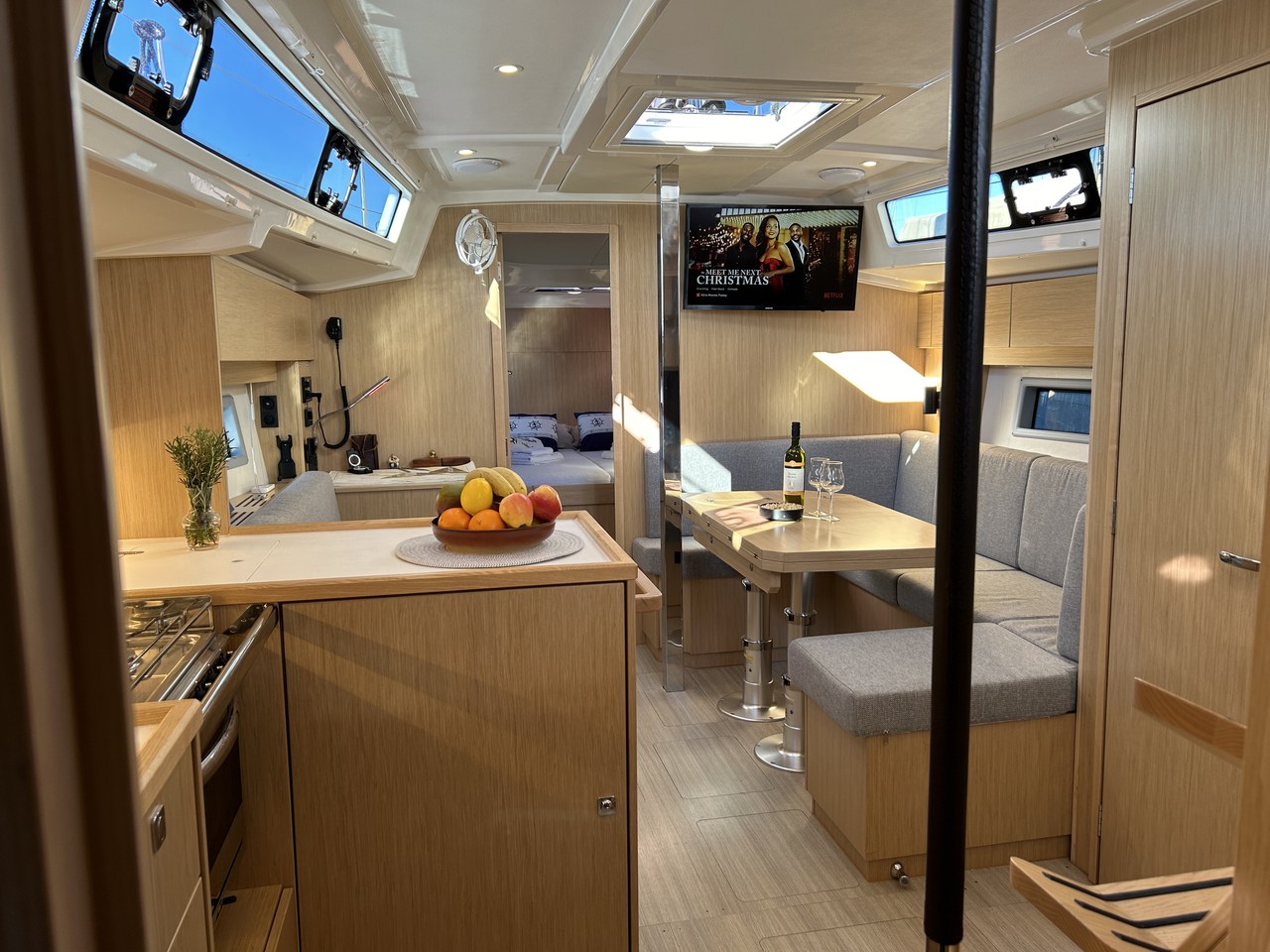 Bavaria C38 — photo 11
