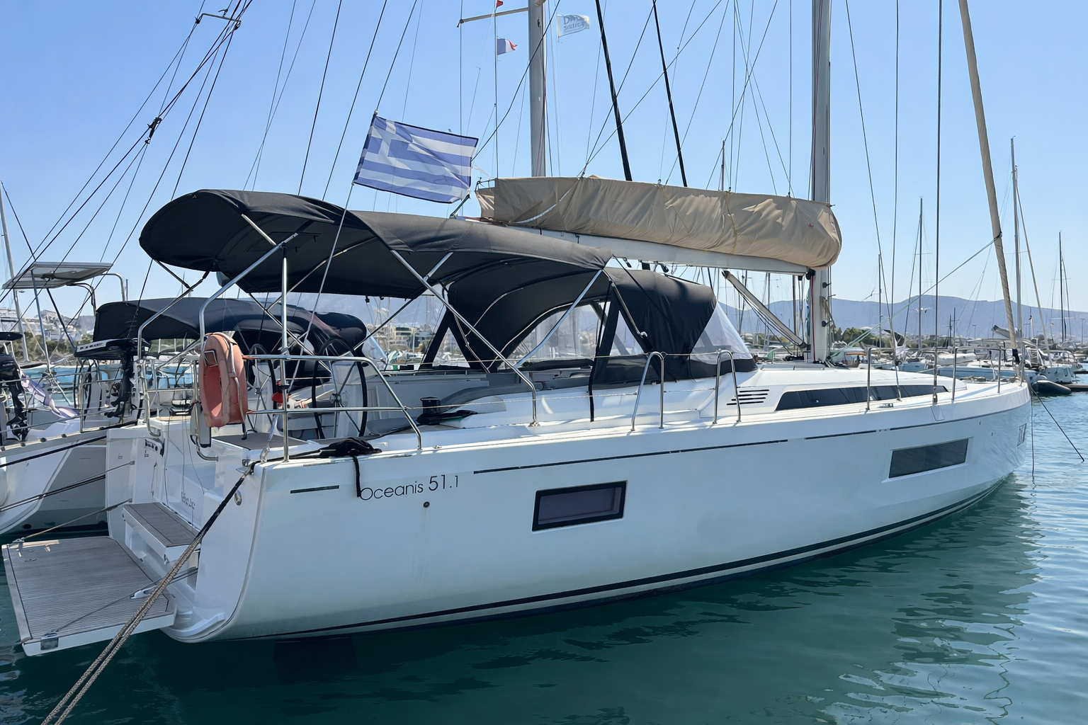 Oceanis 51.1 - 5 + 1 cab. — photo 8