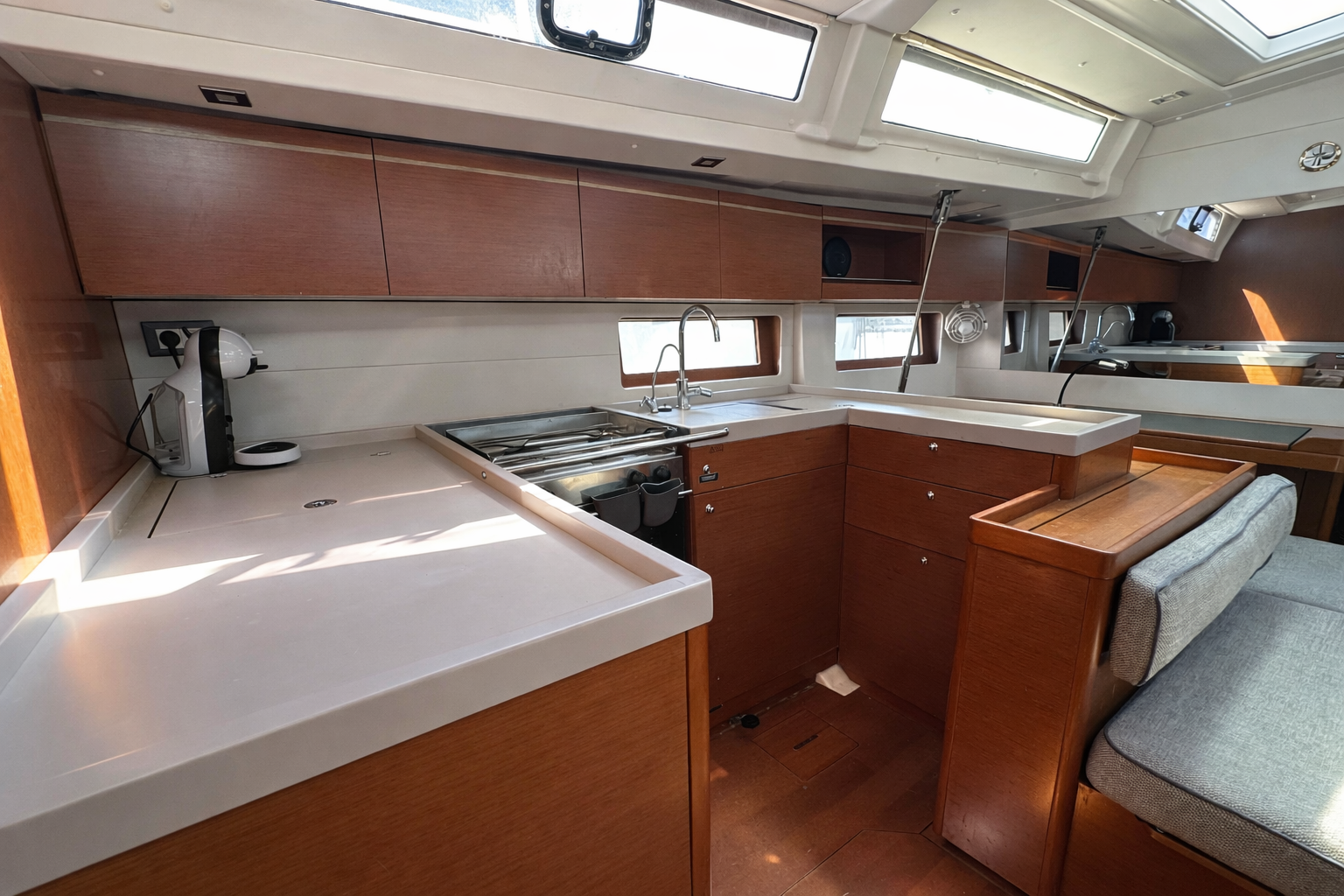 Oceanis 51.1 - 5 + 1 cab. — photo 15