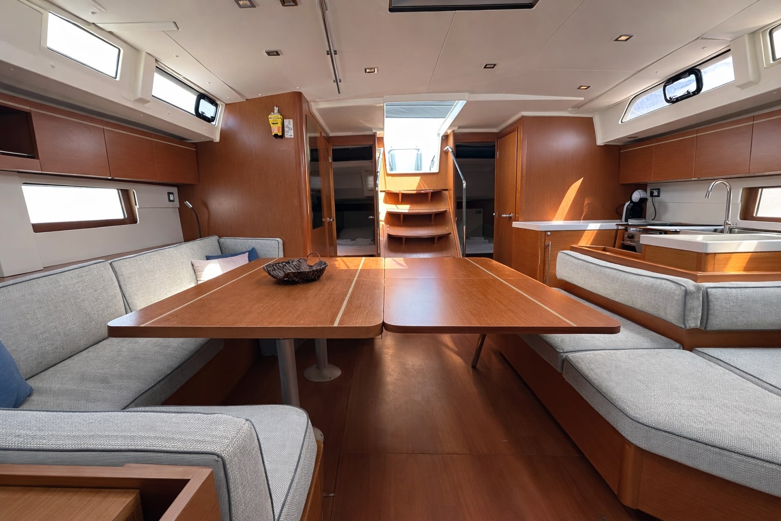 Oceanis 51.1 - 5 + 1 cab. — photo 22