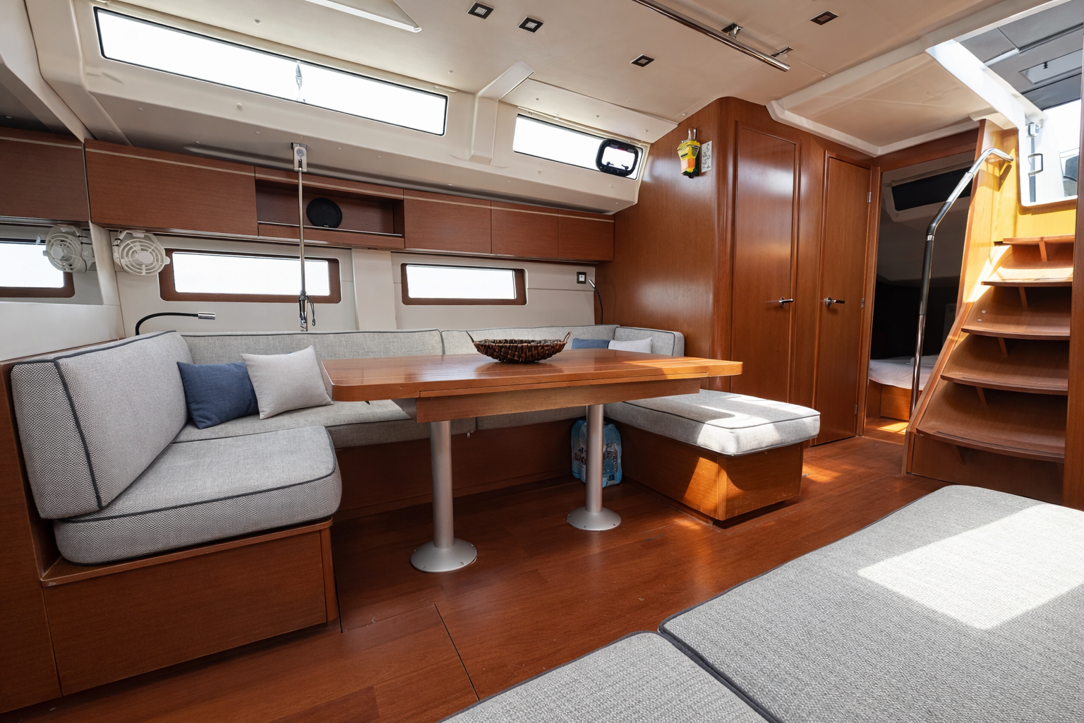 Oceanis 51.1 - 5 + 1 cab. — photo 21