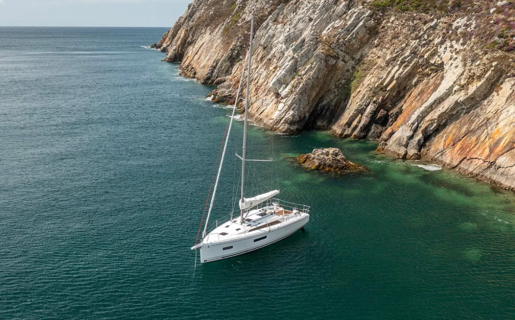 Oceanis 37.1 — photo 3