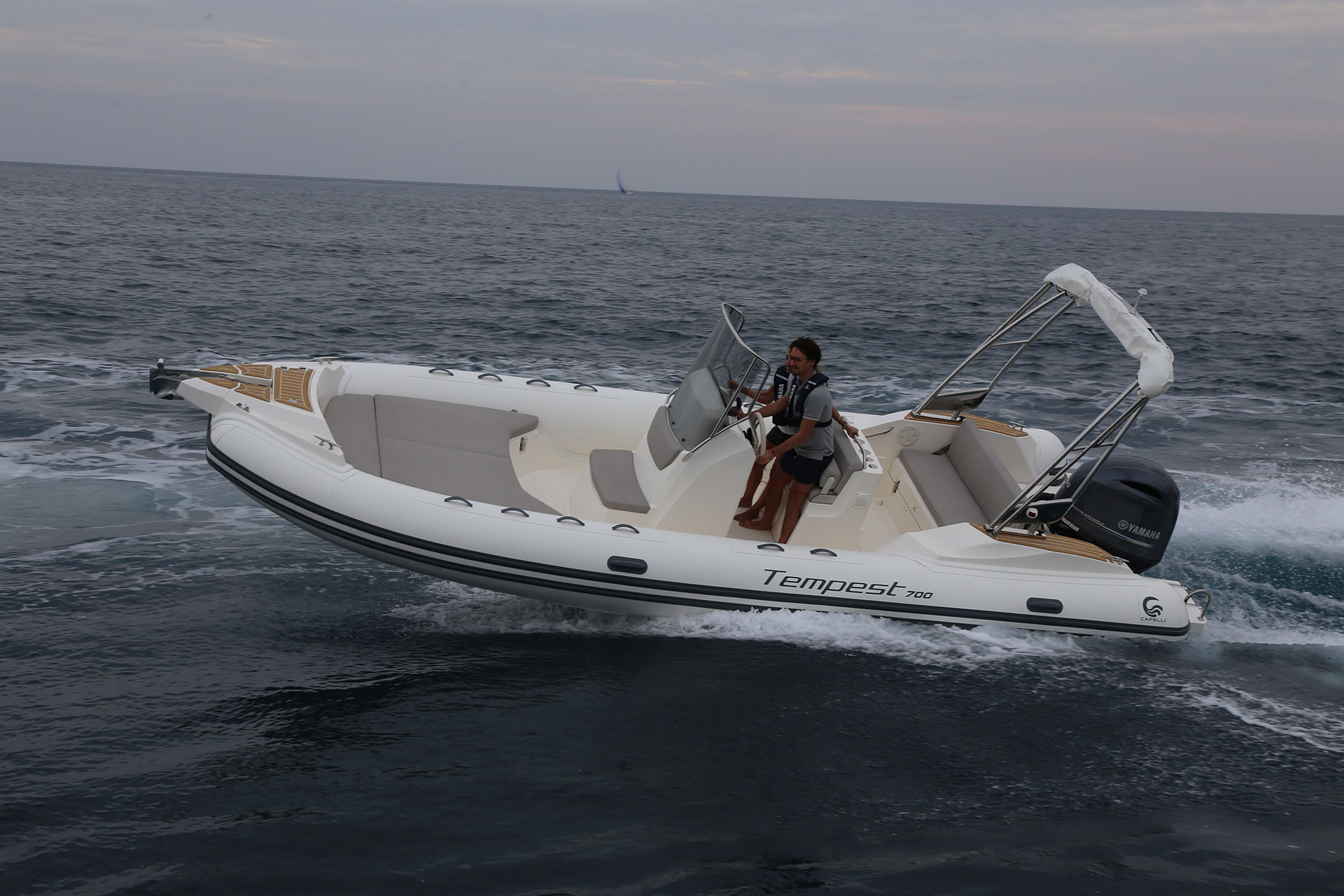 Tempest 700 Open — photo 1