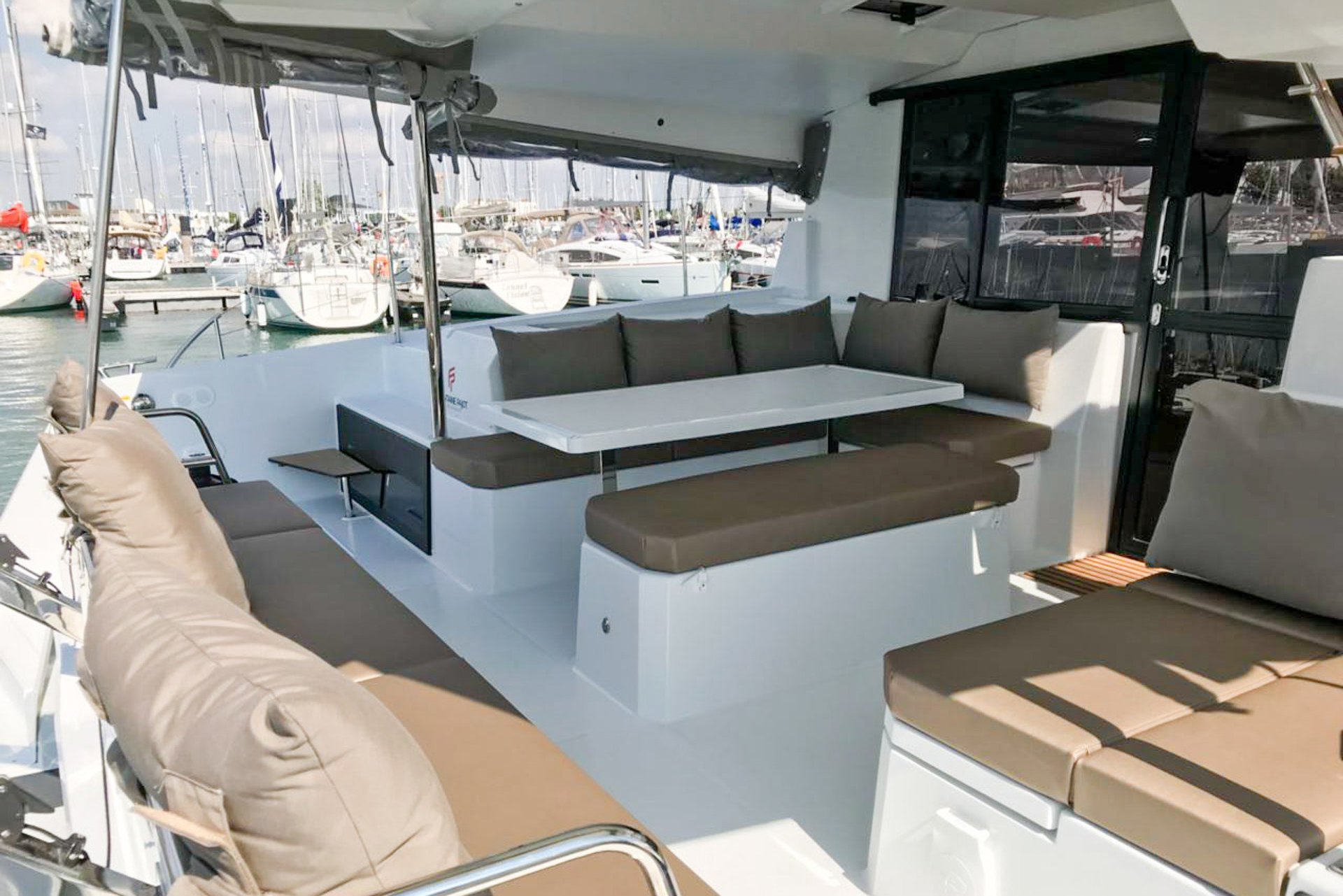 Fountaine Pajot Astrea 42 — photo 6