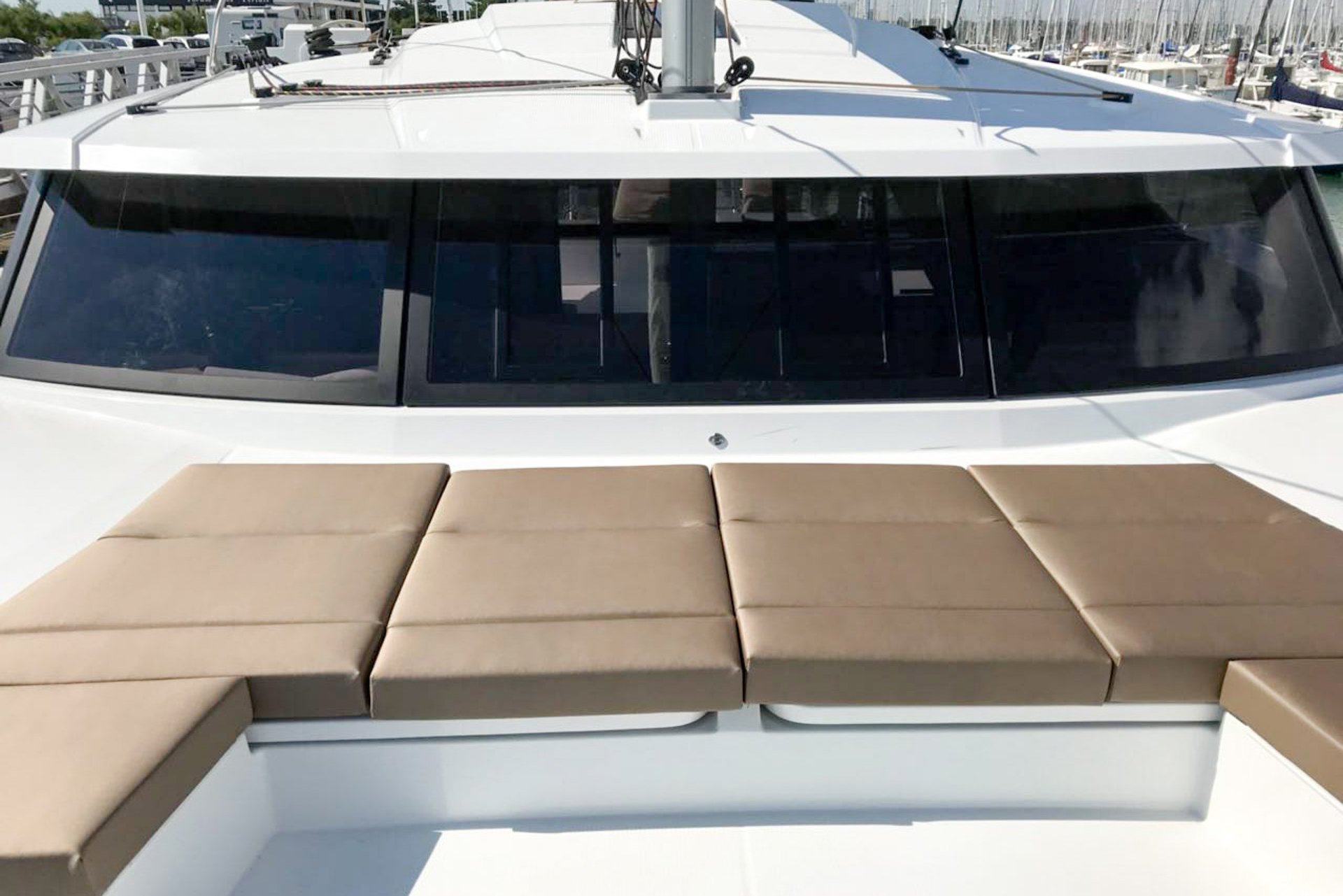 Fountaine Pajot Astrea 42 — photo 8