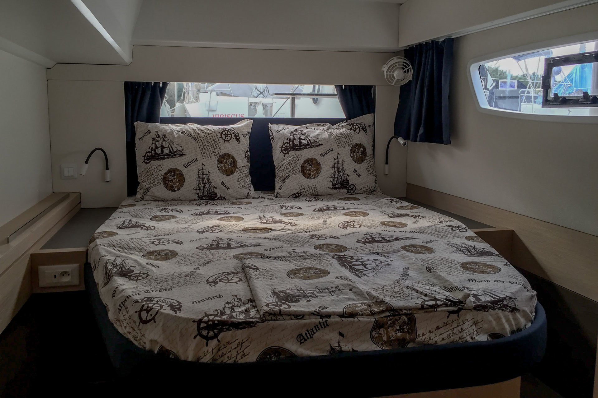 Fountaine Pajot Astrea 42 — photo 21