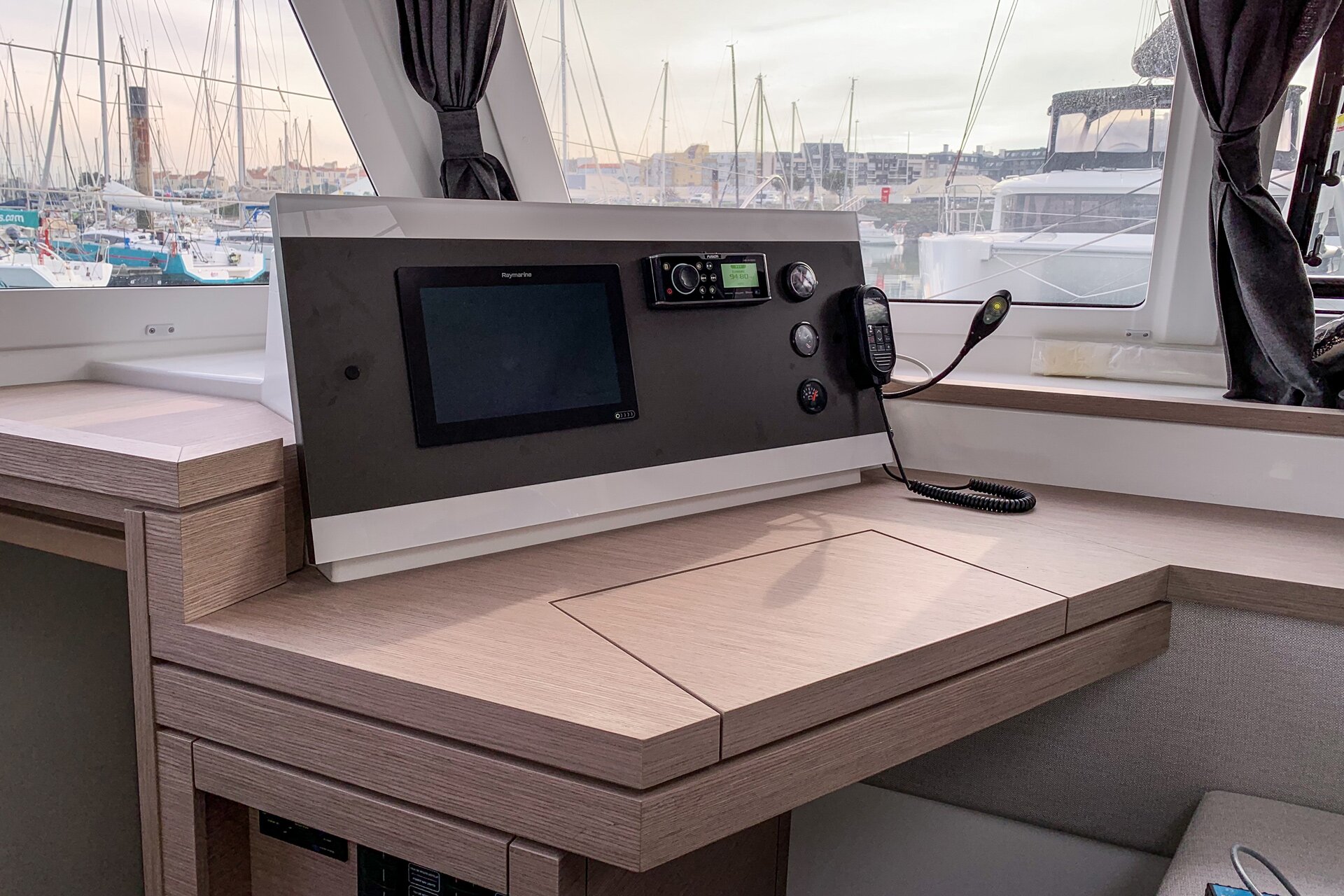 Fountaine Pajot Lucia 40 - 4 cab. — photo 9