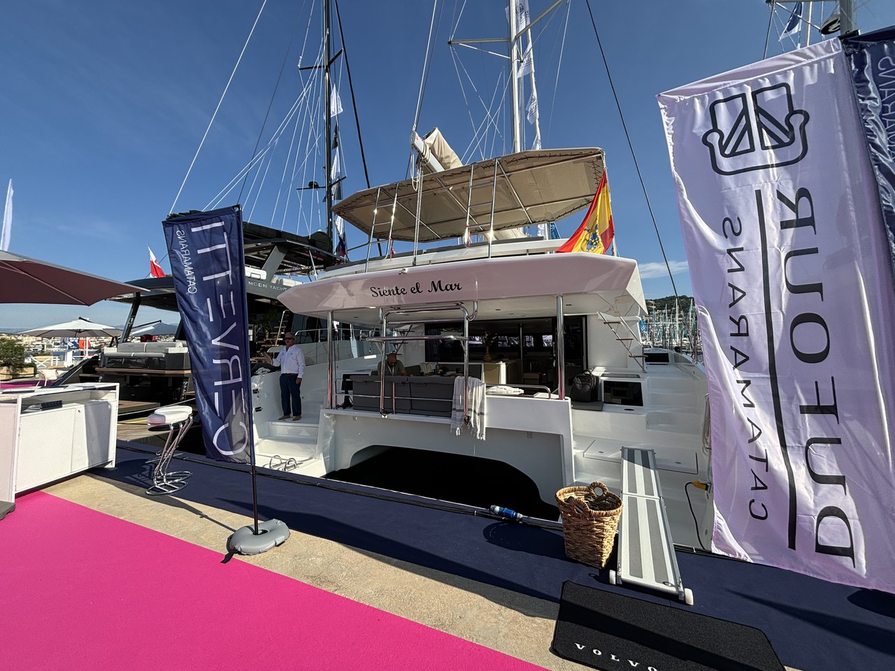 Dufour 48 Catamaran - 5 + 1 cab. — photo 1