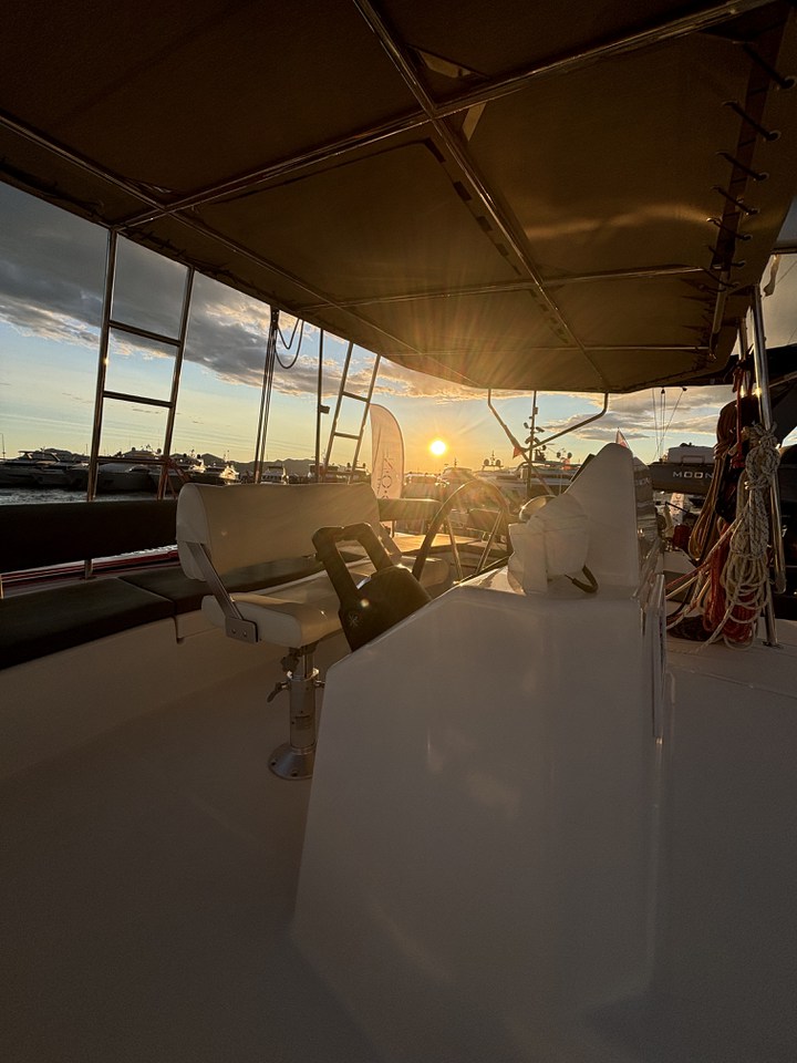 Dufour 48 Catamaran - 5 + 1 cab. — photo 5