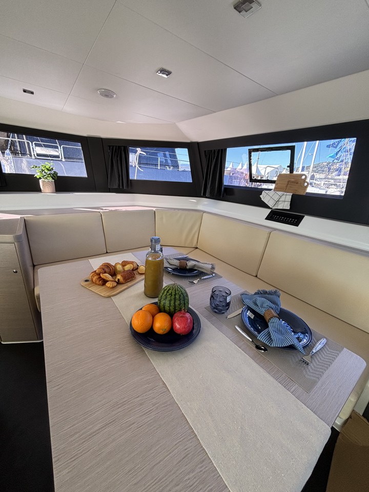 Dufour 48 Catamaran - 5 + 1 cab. — photo 7