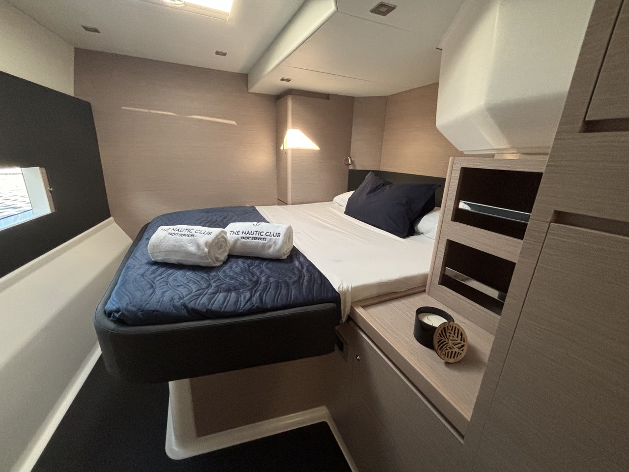 Dufour 48 Catamaran - 5 + 1 cab. — photo 14