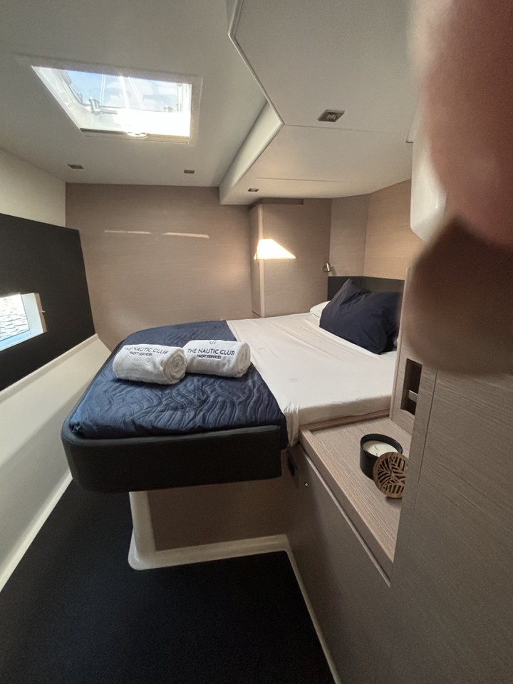 Dufour 48 Catamaran - 5 + 1 cab. — photo 15