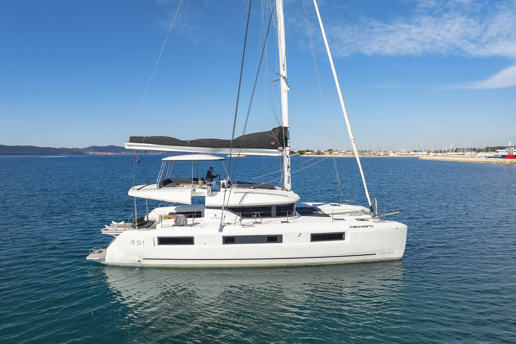 Lagoon 51 - 6 + 1 cab. — photo 19