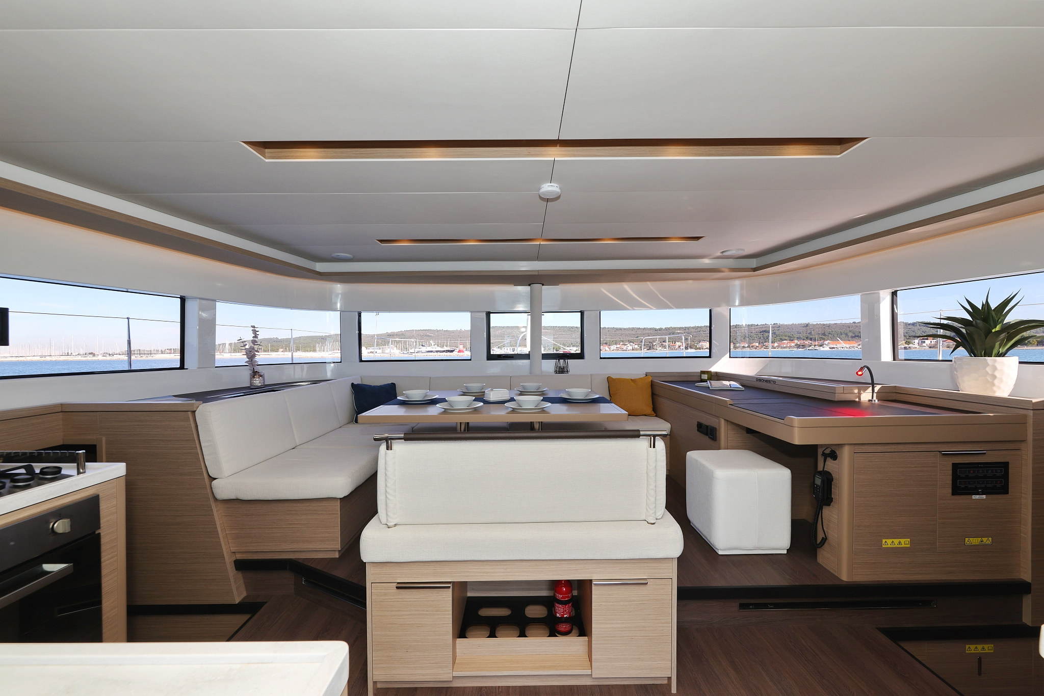 Lagoon 51 - 6 + 1 cab. — photo 24