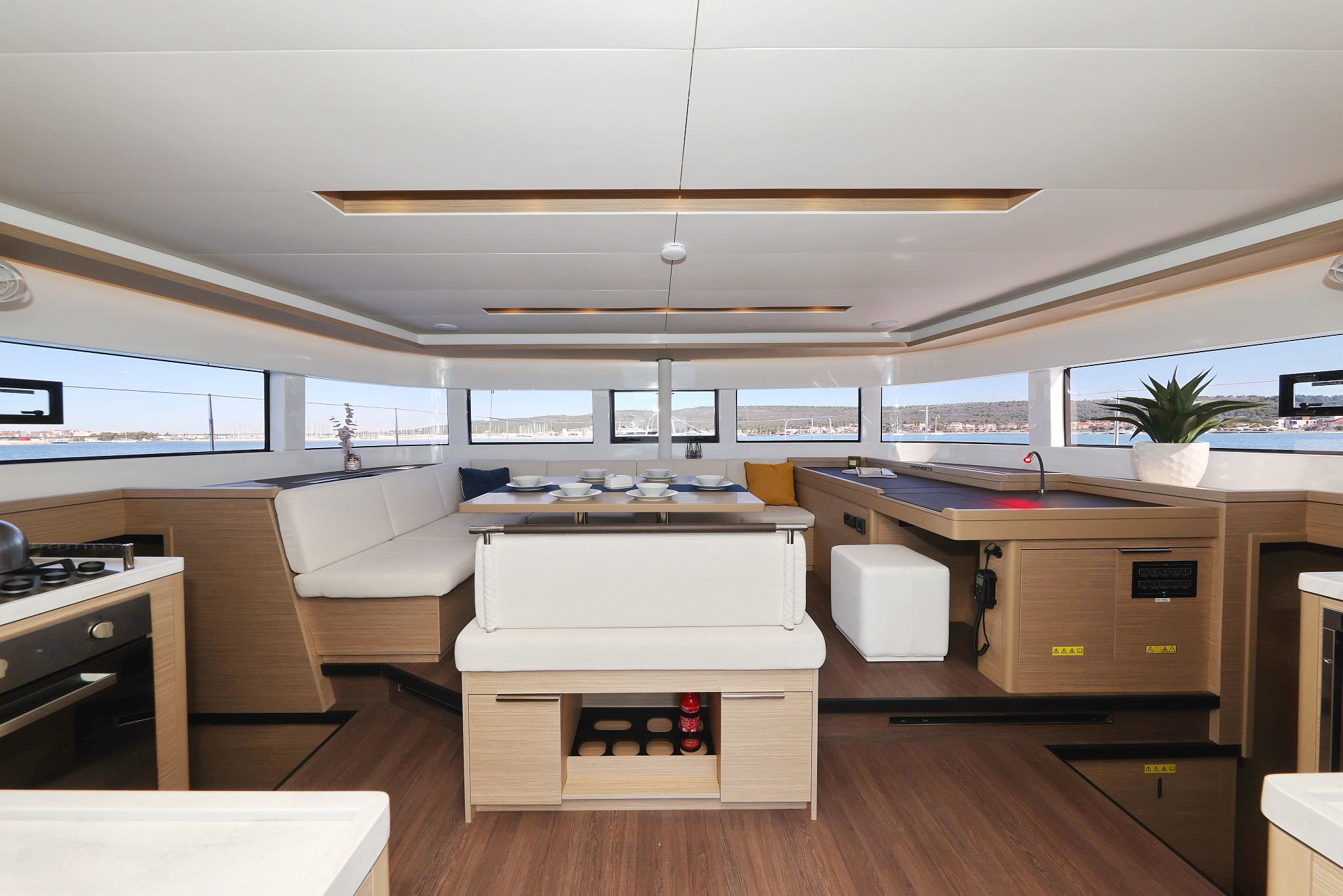Lagoon 51 - 6 + 1 cab. — photo 25