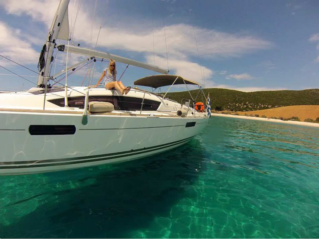 Sun Odyssey 42 DS — photo 7