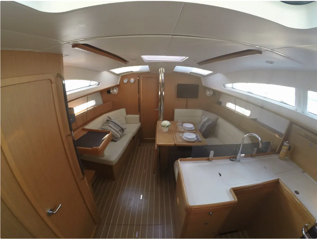 Sun Odyssey 42 DS — photo 14