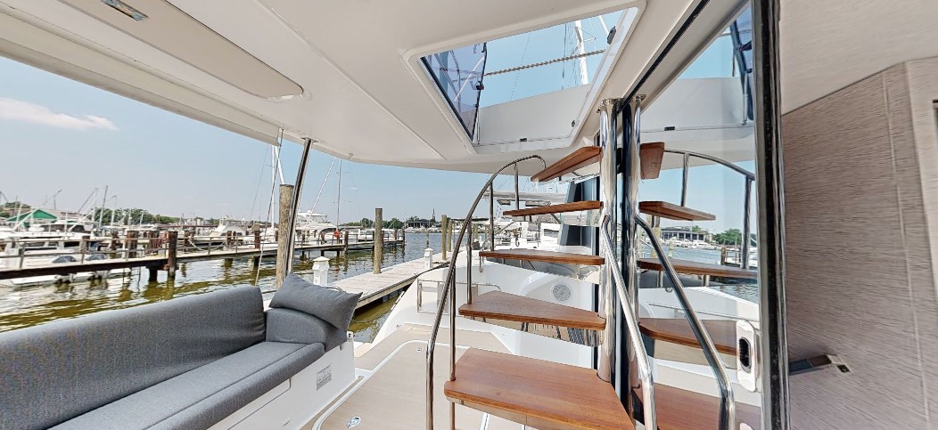 Fountaine Pajot MY6 — photo 5