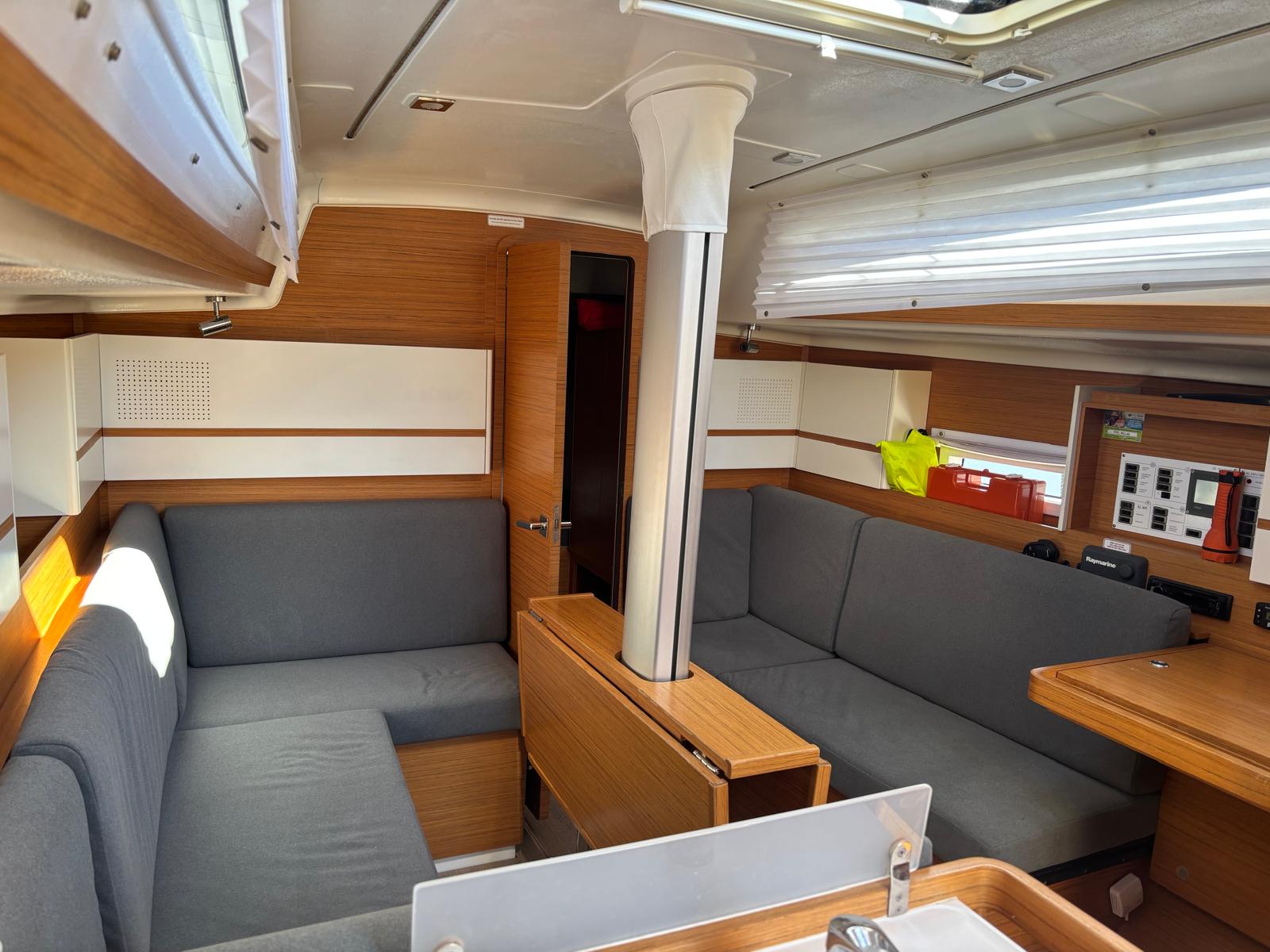 Elan E4 — photo 5
