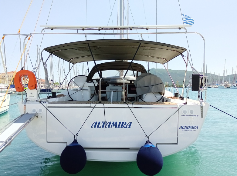 Dufour 560 GL - 5 + 1 cab. — photo 1