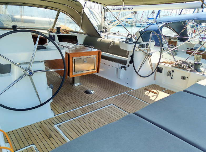 Dufour 560 GL - 5 + 1 cab. — photo 4