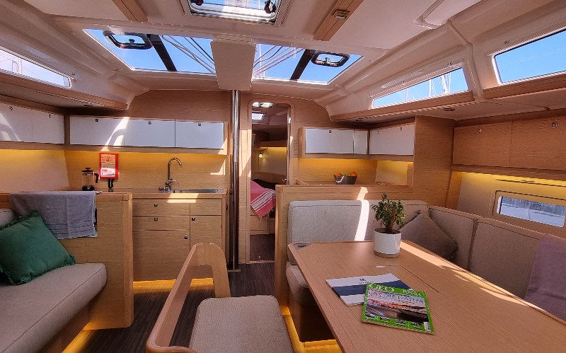 Dufour 430 - 3 cab. — photo 7