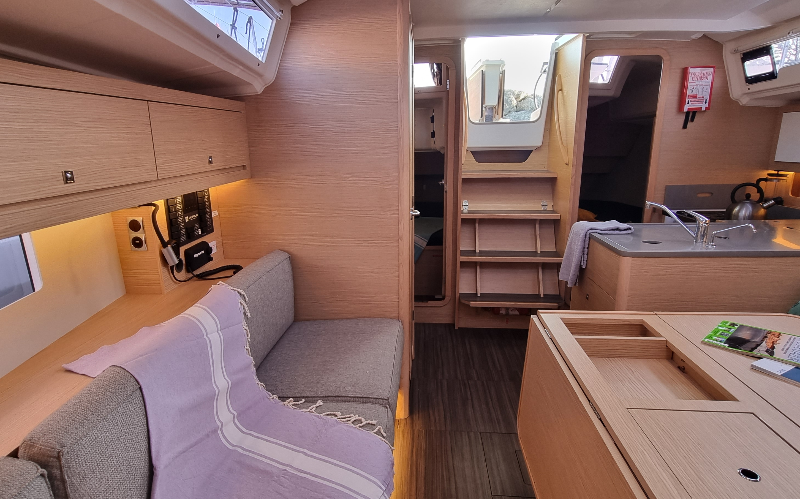 Dufour 37 - 3 cab. — photo 5