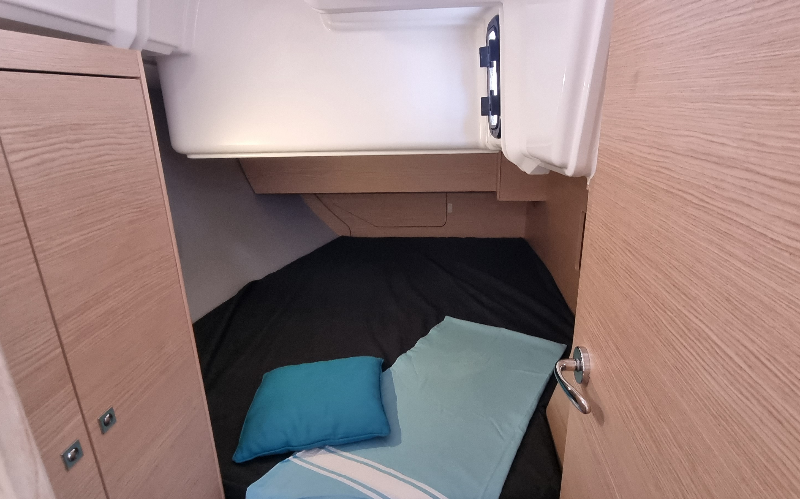Dufour 37 - 3 cab. — photo 9