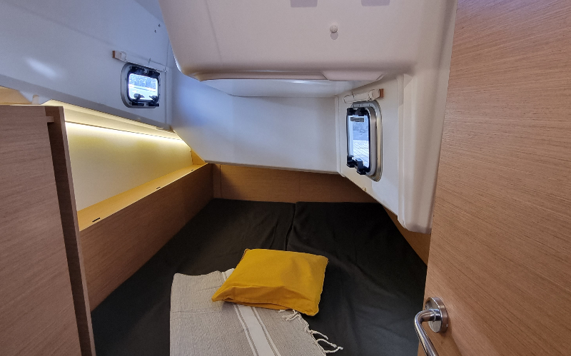 Sun Odyssey 380 - 3 cab. — photo 9