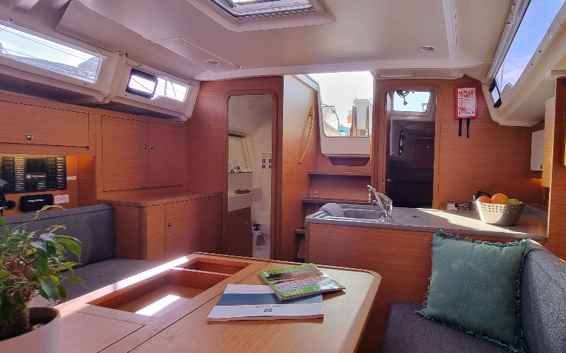 Dufour 37 - 2 cab. — photo 6