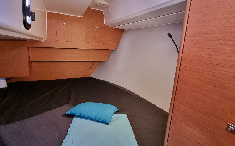 Dufour 37 - 2 cab. — photo 11