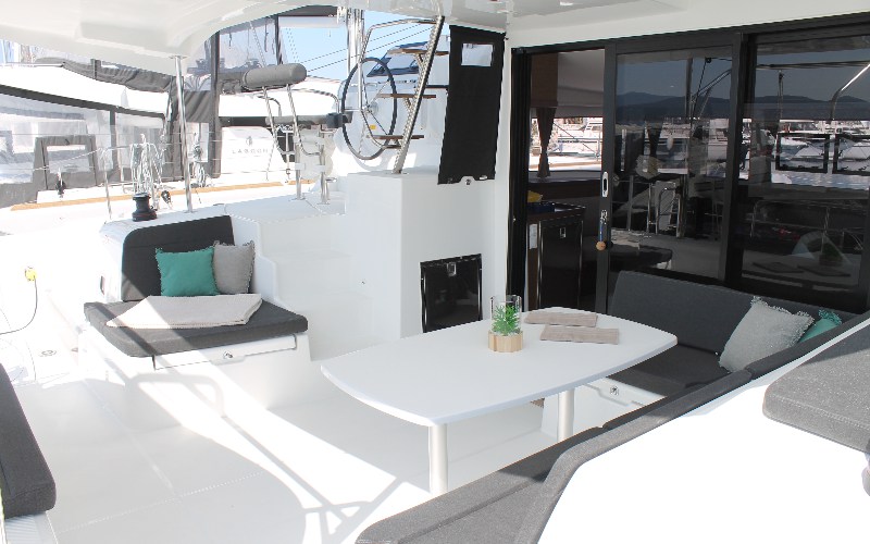 Lagoon 42 - 4 + 2 cab. — photo 6