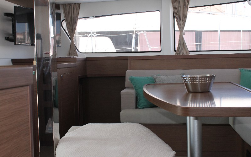 Lagoon 42 - 4 + 2 cab. — photo 8