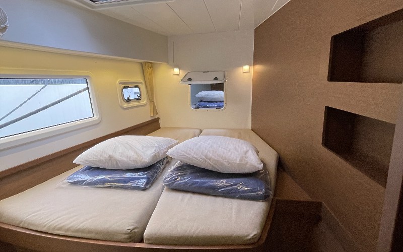 Lagoon 42 - 4 + 2 cab. — photo 12