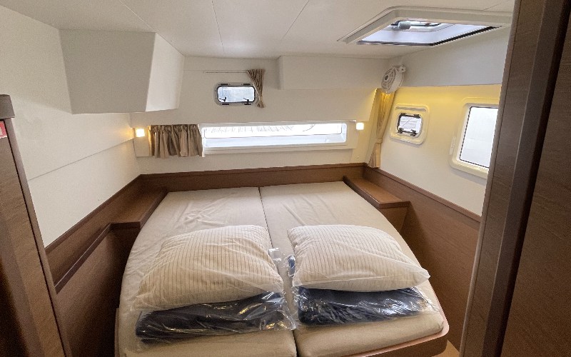 Lagoon 42 - 4 + 2 cab. — photo 13