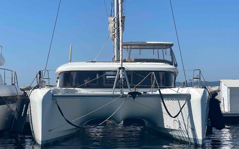Lagoon 42 OW — photo 1