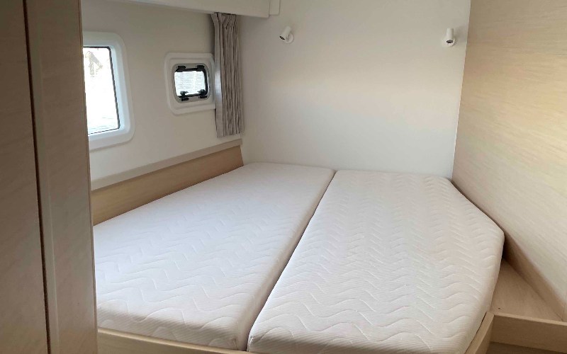 Lagoon 42 OW — photo 13