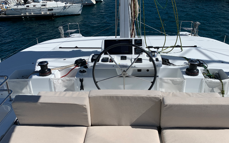 Lagoon 50 — photo 5