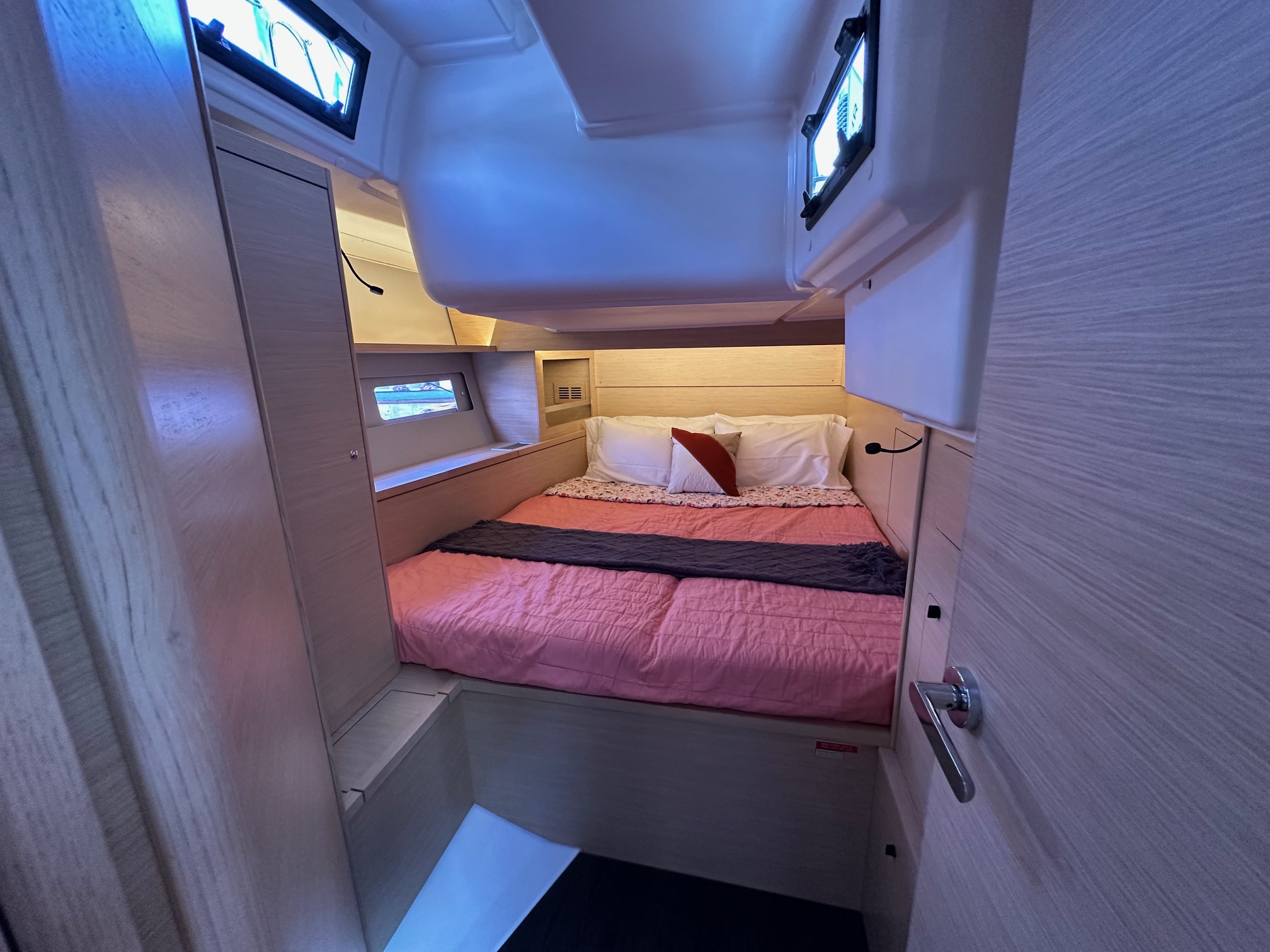 Dufour 530 - 4 cab. — photo 9