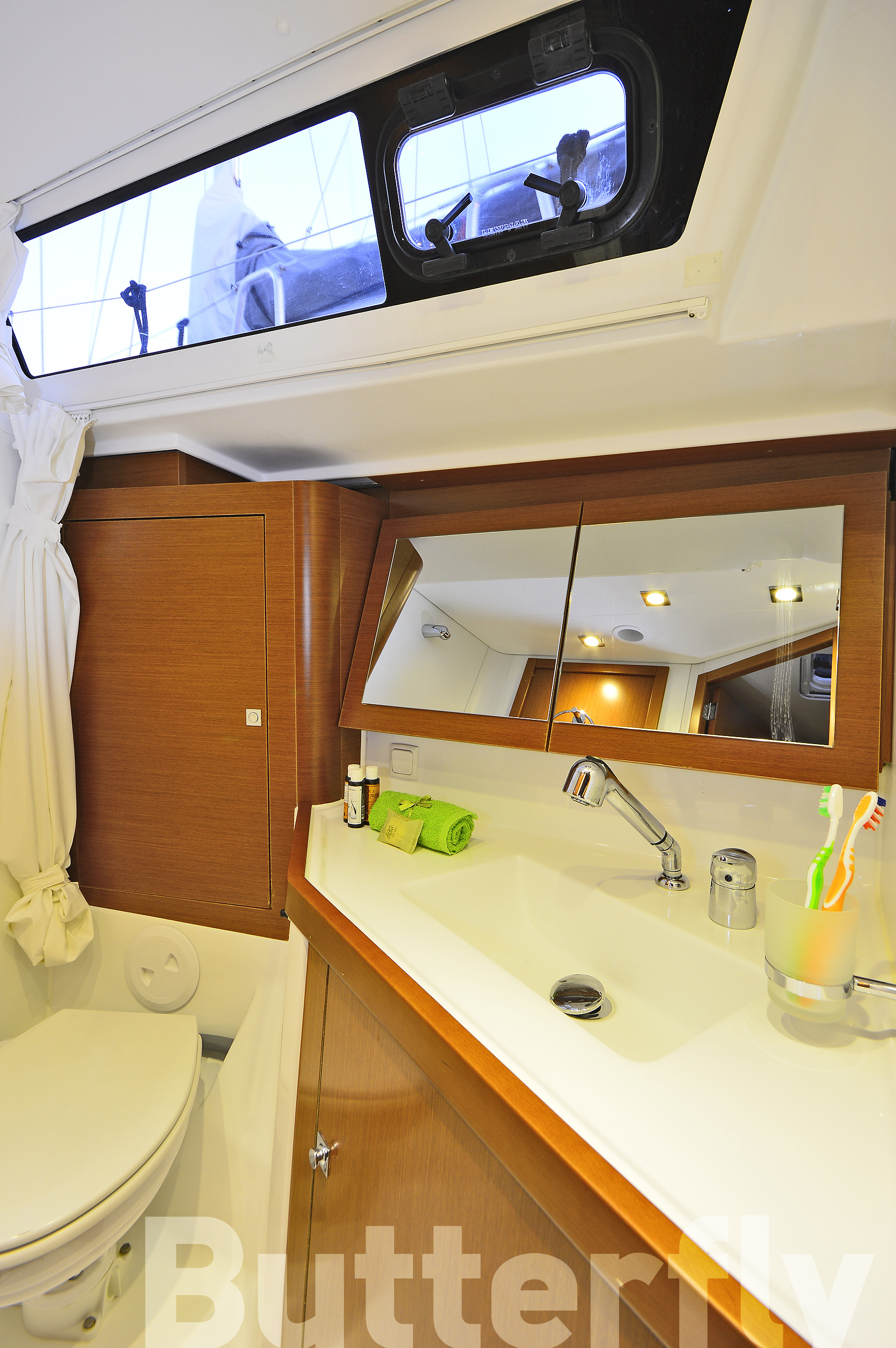 Oceanis 45 - 4 cab. — photo 36