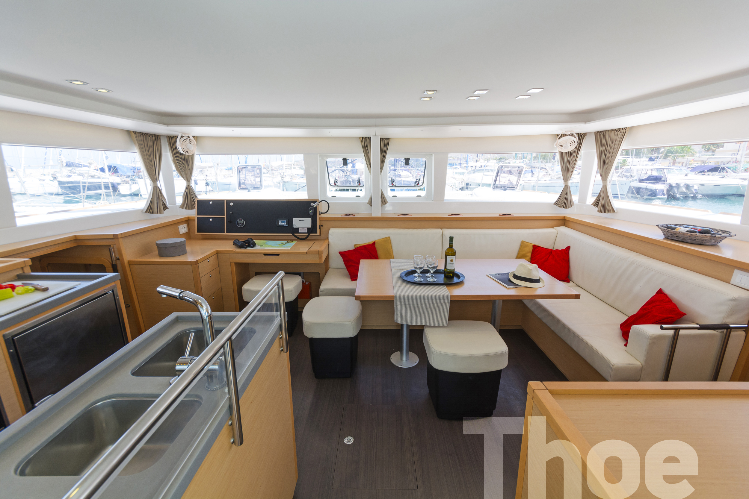 Lagoon 450 - 4 + 2 cab. — photo 21