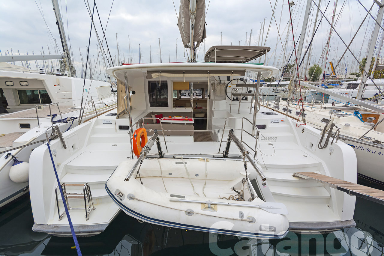 Lagoon 39 — photo 1