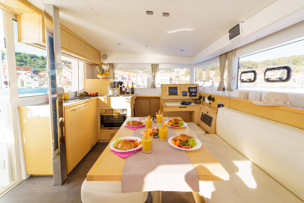 Lagoon 39 - 4 + 2 cab. — photo 19