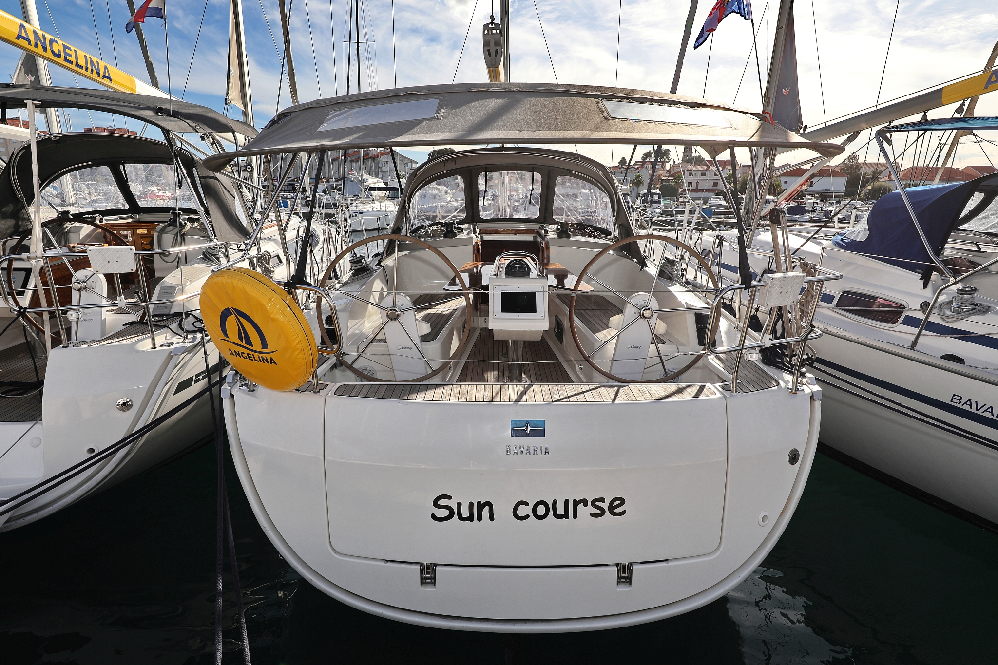 Bavaria Cruiser 37 - 3 cab. — photo 1