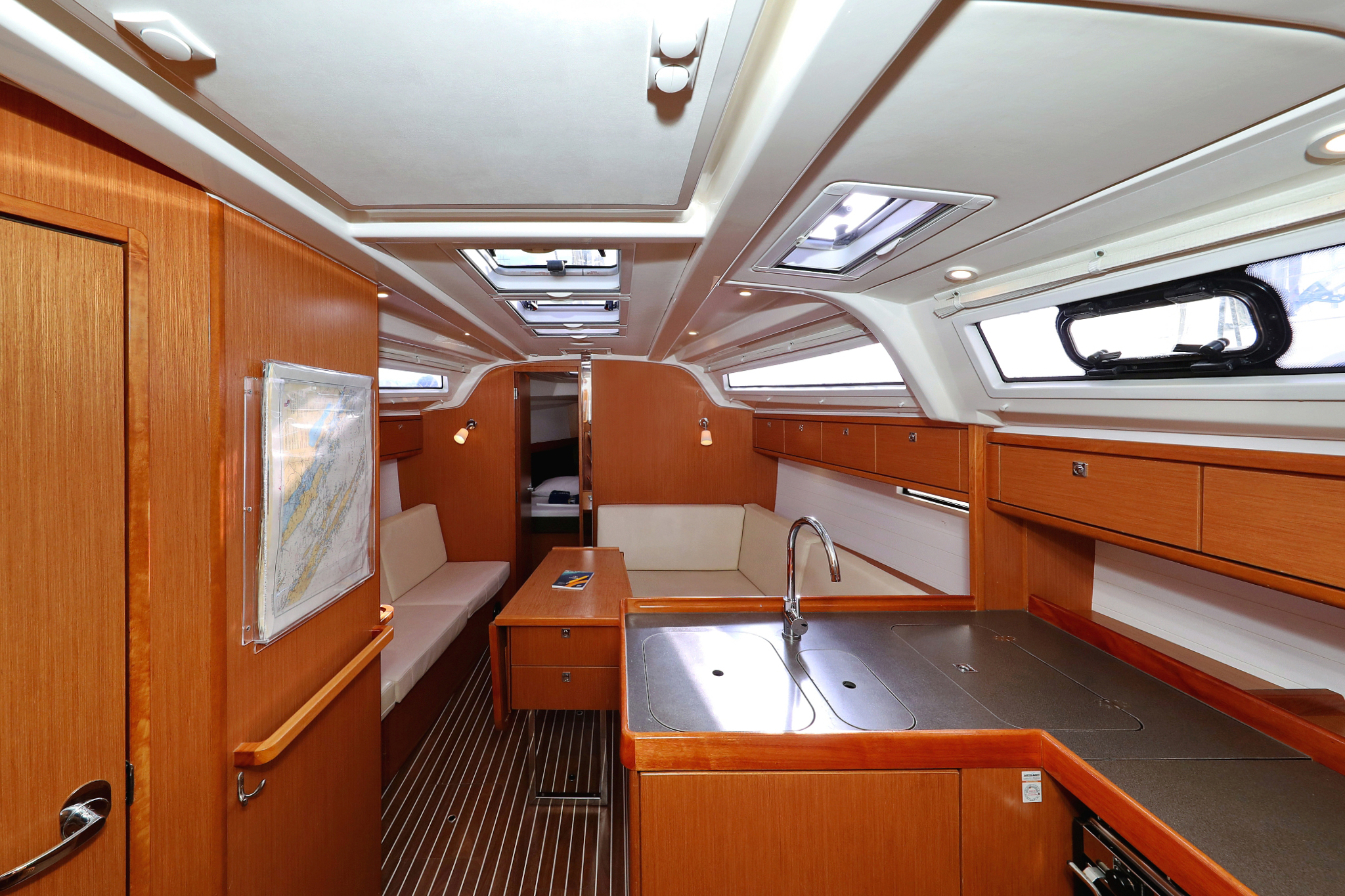 Bavaria Cruiser 37 - 3 cab. — photo 13