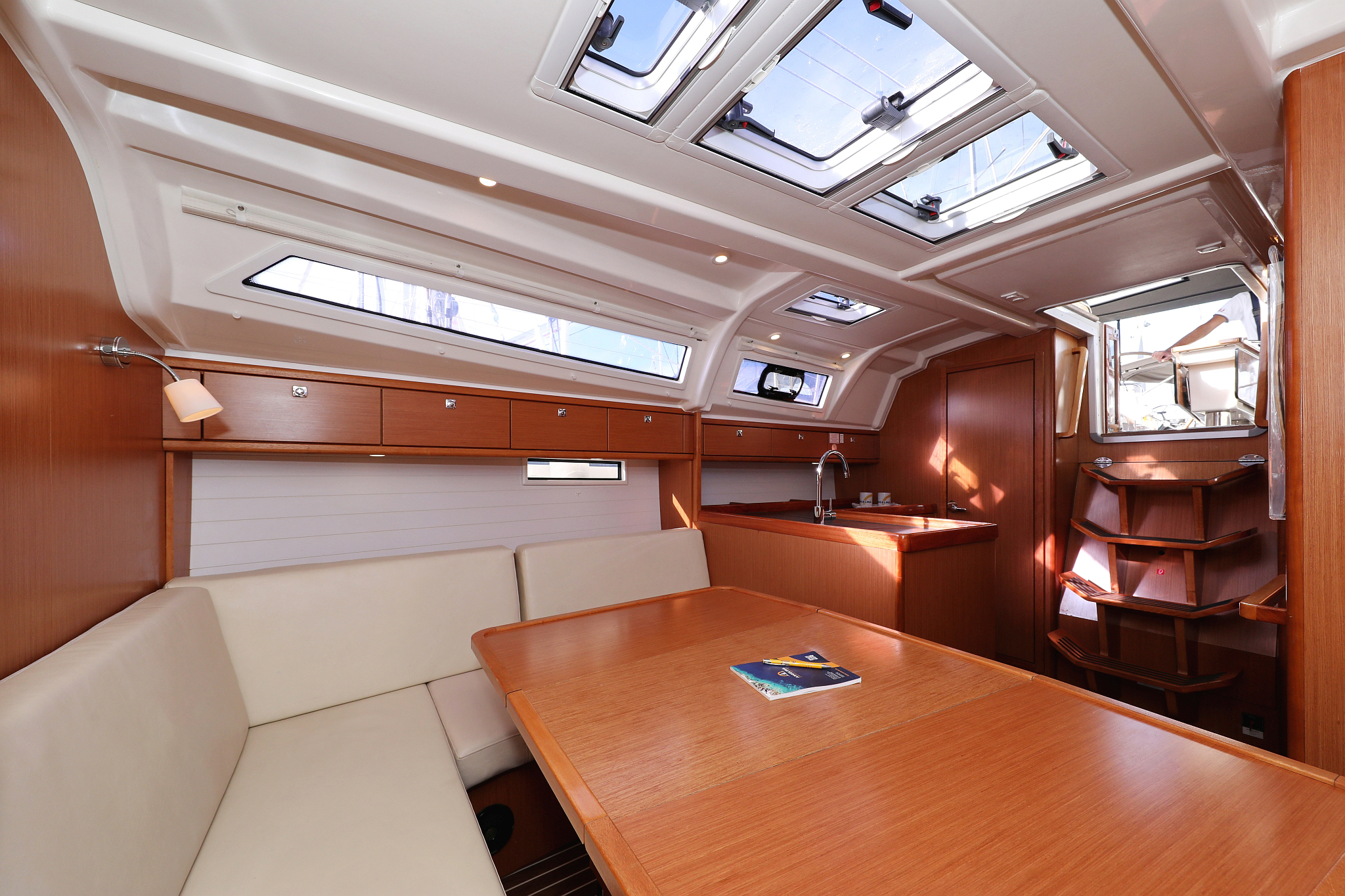 Bavaria Cruiser 37 - 3 cab. — photo 18