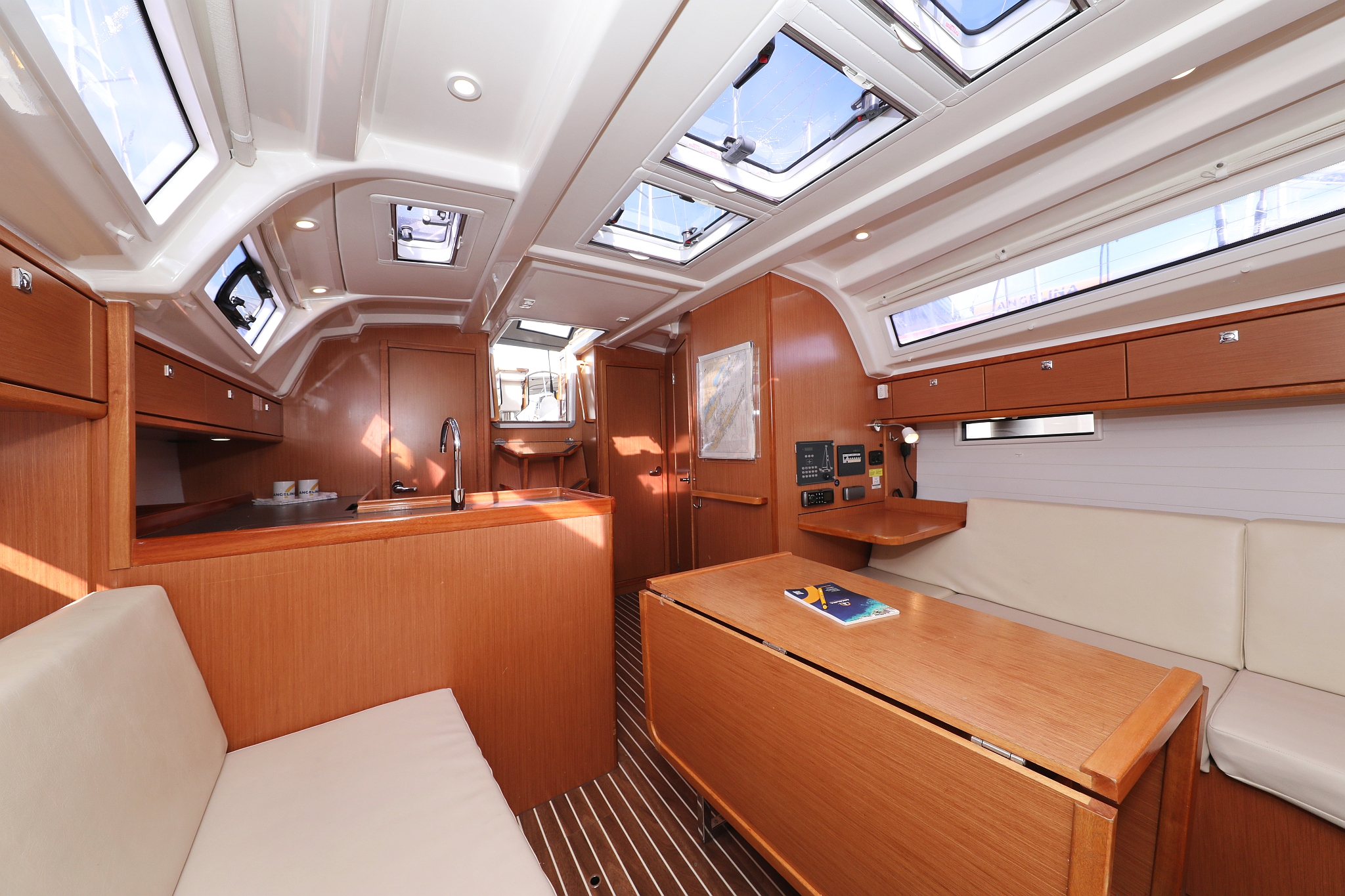 Bavaria Cruiser 37 - 3 cab. — photo 19